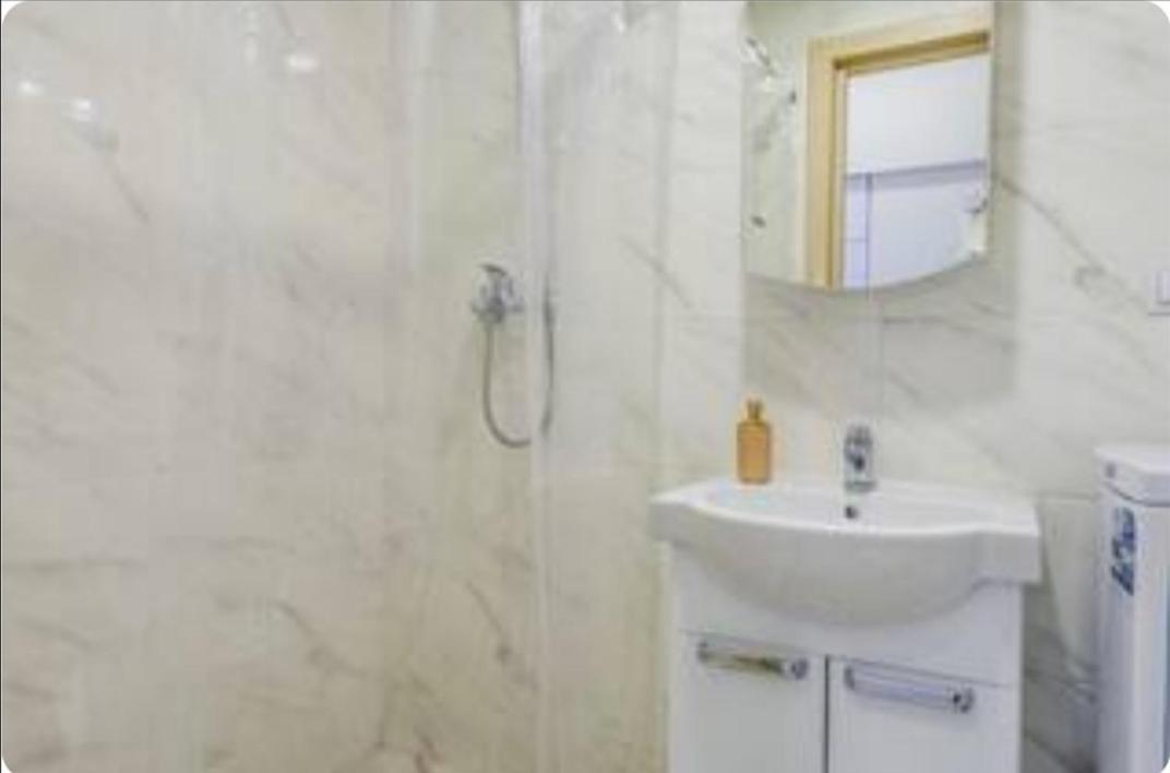 Smart House 11 Apartman Kijev Kültér fotó